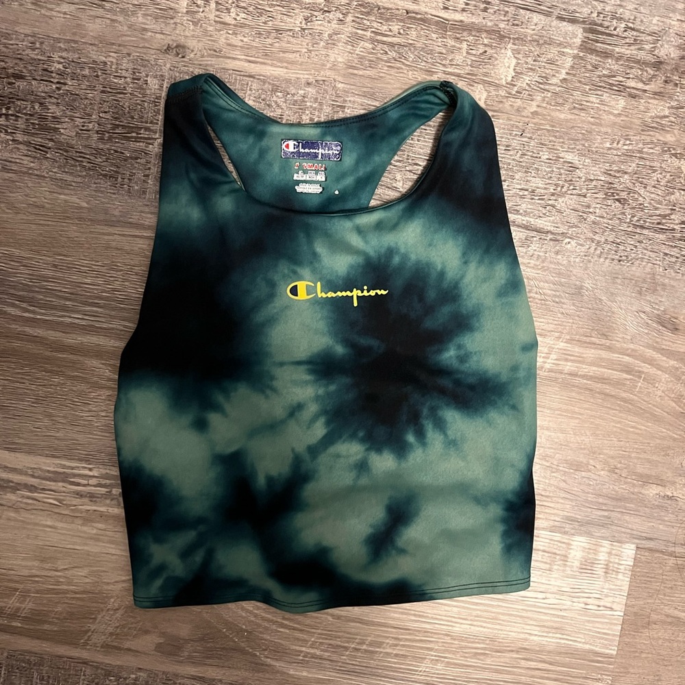 Champion Sports top